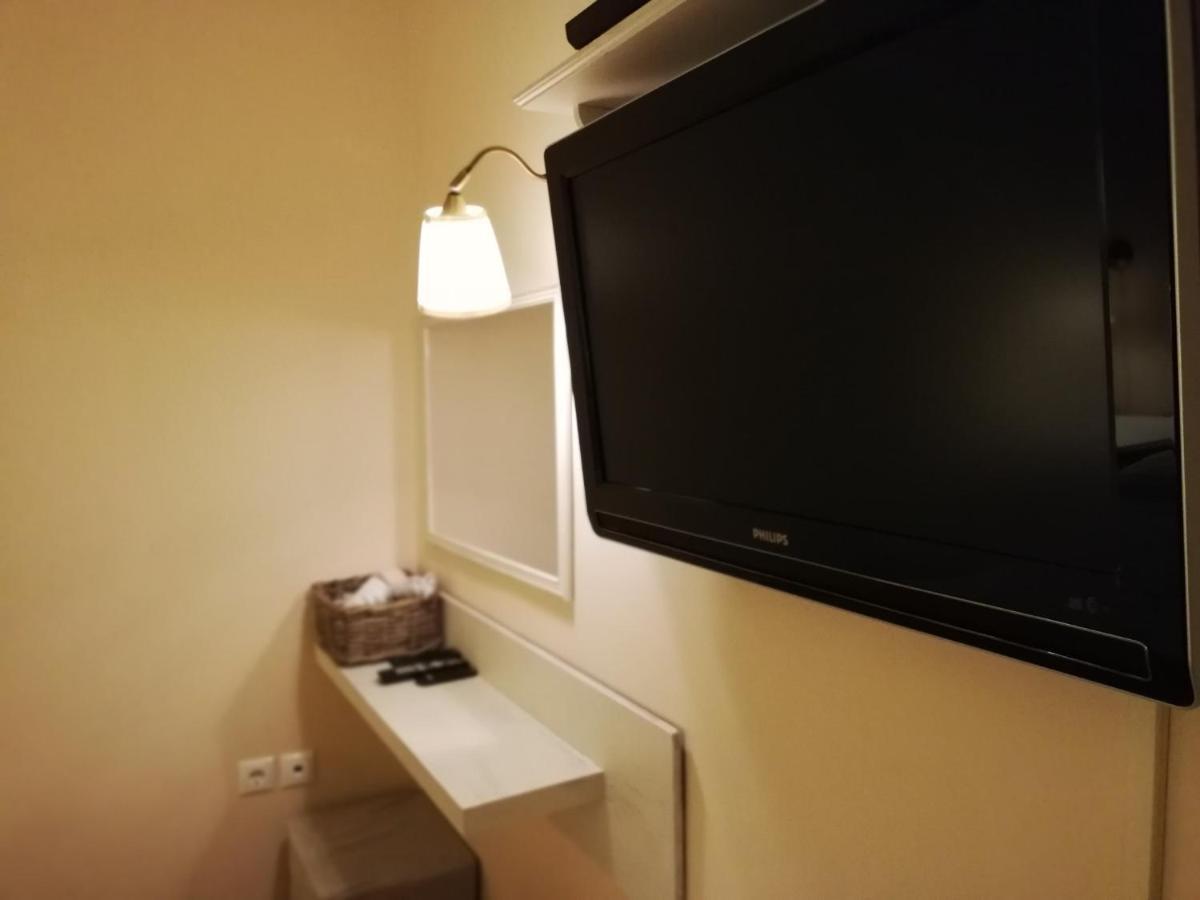 Villa Lux House Next To The Airport Of Athens. Transport 24H Artemida  Exterior foto